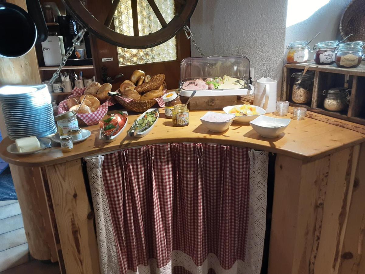 Gasthaus Dollinger 딘클스버 외부 사진